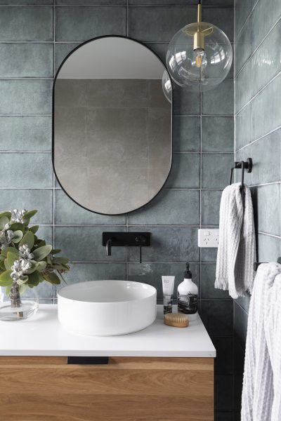 4 Pieces Every Small Bathroom Needs 2020 on